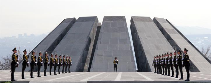 Վրաստանի վարչապետը այցելել է Ծիծեռնակաբերդի հուշահամալիր